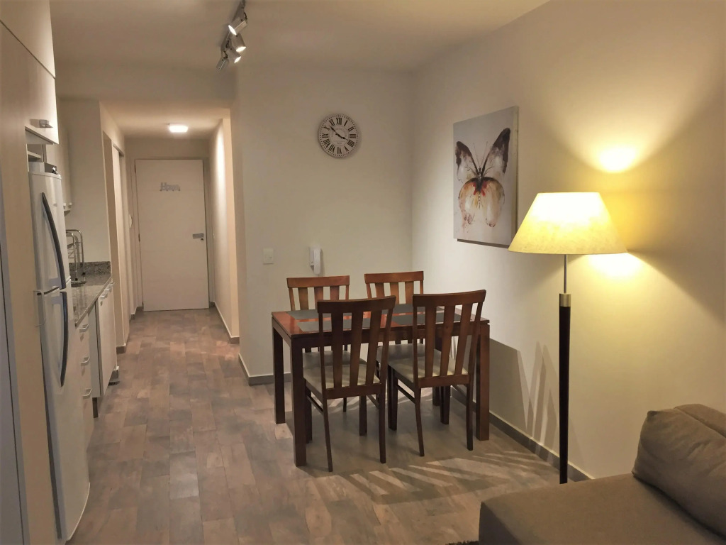 URBANA SUITES & STUDIOS 440