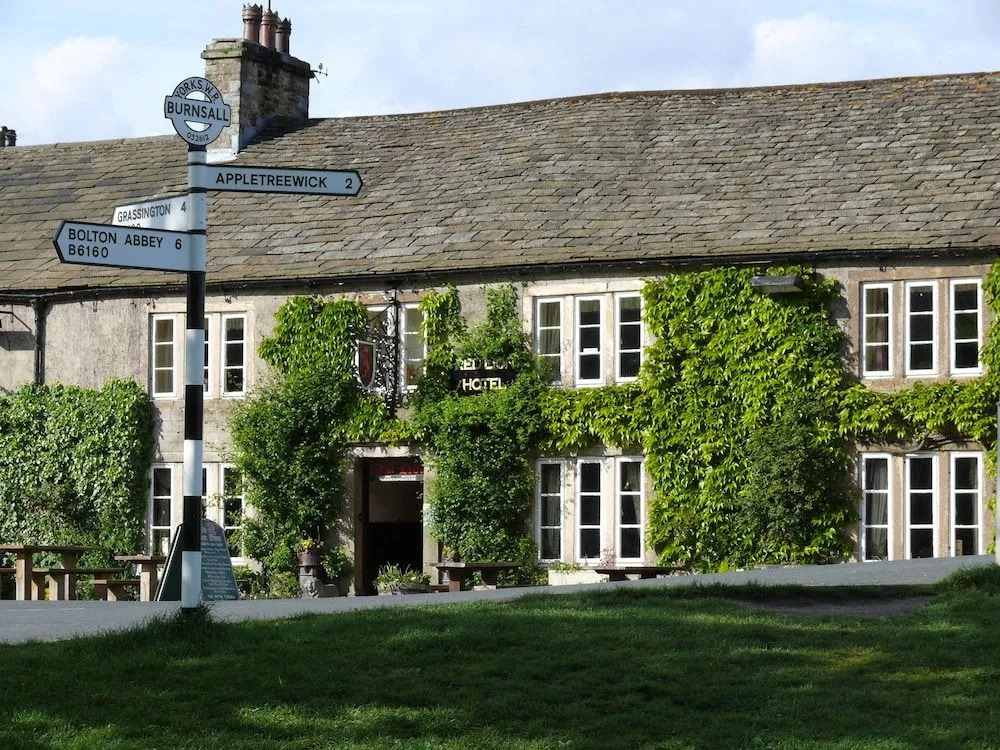The Red Lion & Manor House