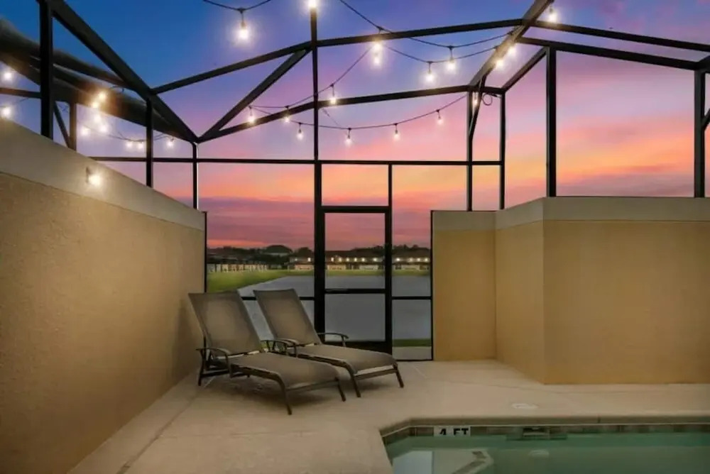8937 Perfect for Your Vacation Close Disney