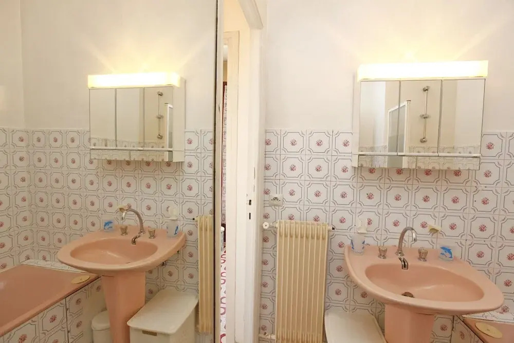 Grand Studio 30m² En Centre-Ville À Nice