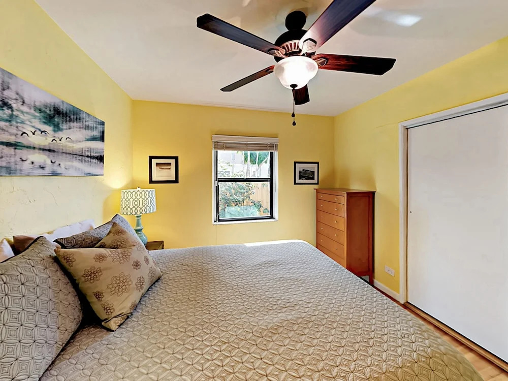 Las Olas Oasis - 3 Br Home