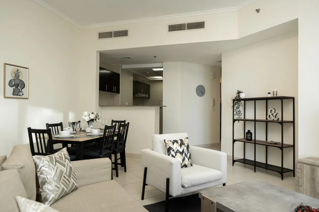 Fantastic 2BR on High floor and excellent views