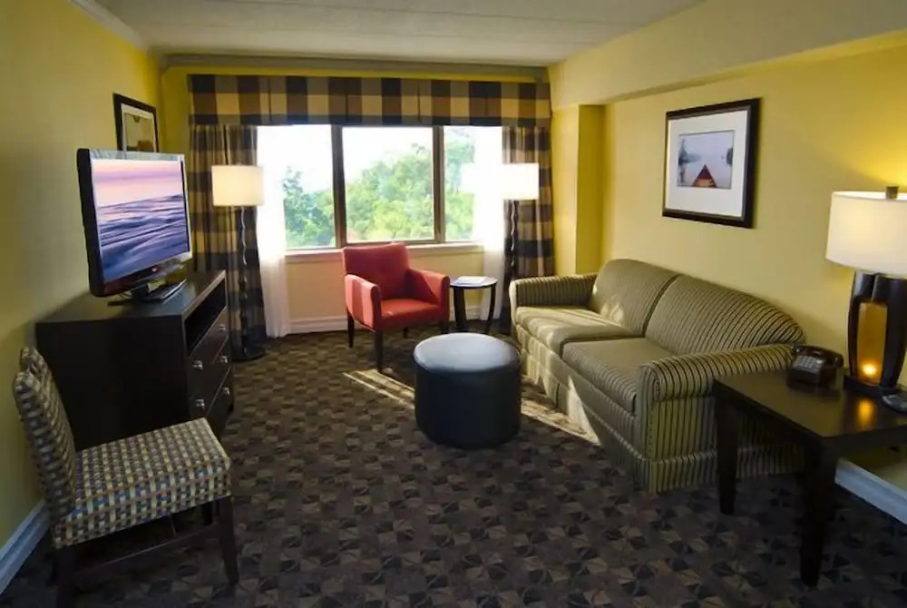 The Boulevard Inn & Bistro