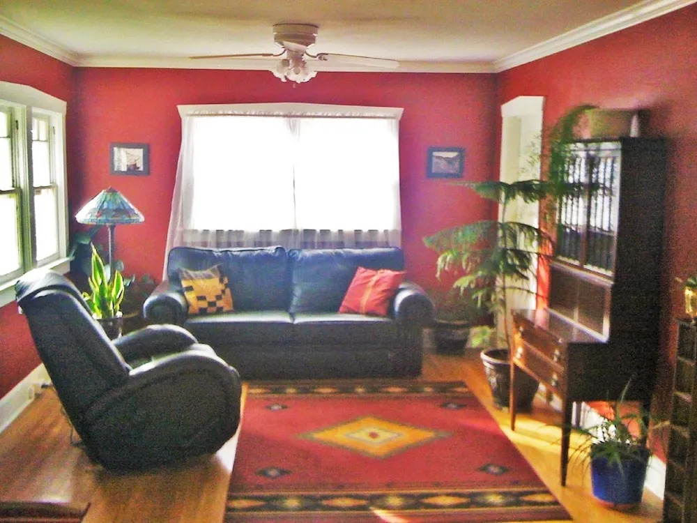 Downtown 4-Bedroom Home with a Big Back yard