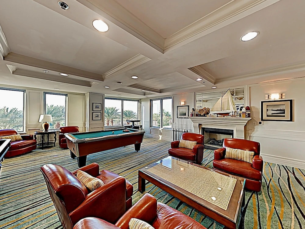 New Listing! Luxe Beachfront Oasis W/ Pools & Gym 2 Bedroom Condo
