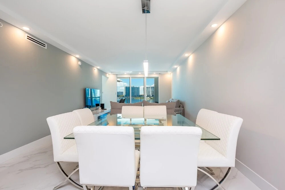 Le Marina Bay 701 by Go Florida Condo, Sunny Isles