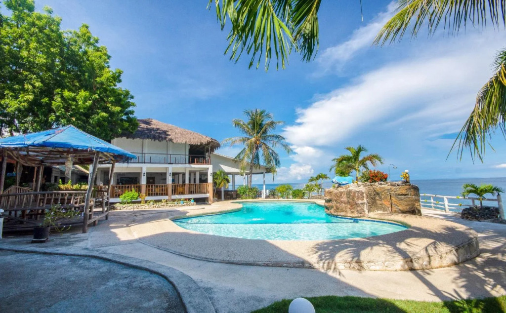 Ermi Beach Resort