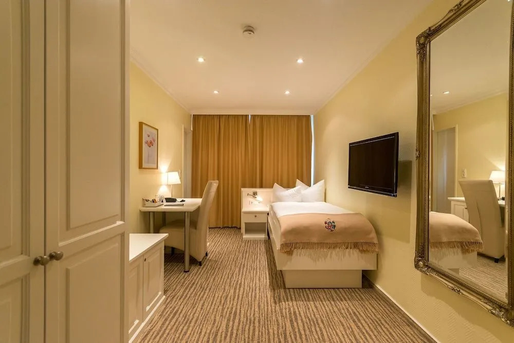 Intourhotel