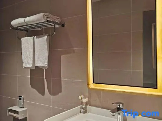 HanTing Premium Hotel (Beijing Tongzhou Universal Resort Hotel)