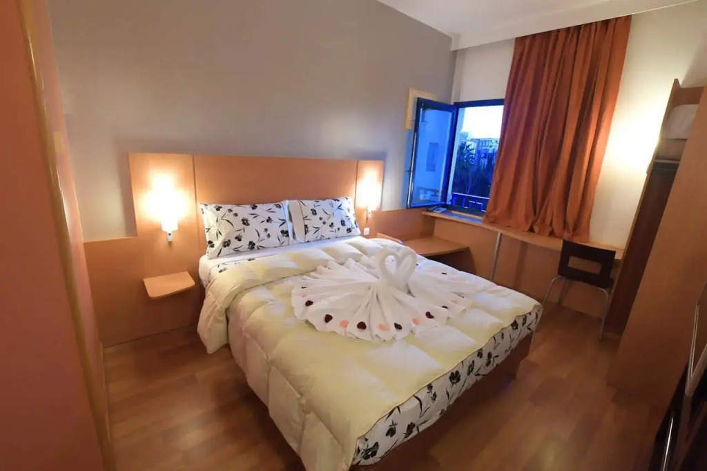 Free Zone Hotel
