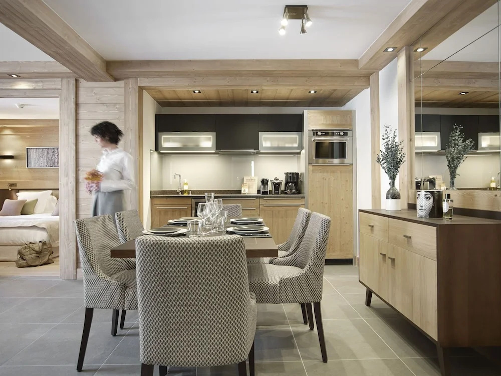 Modern Furnished Apartment, Just 50 m. From the Slopes