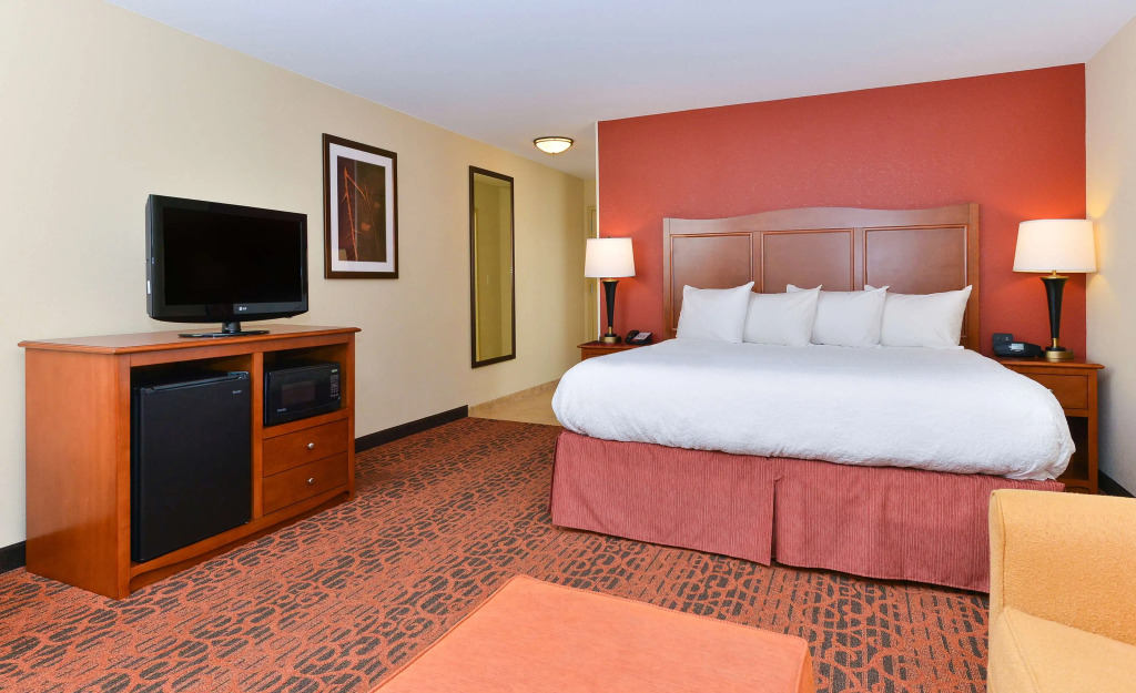 Hampton Inn Clinton, IA