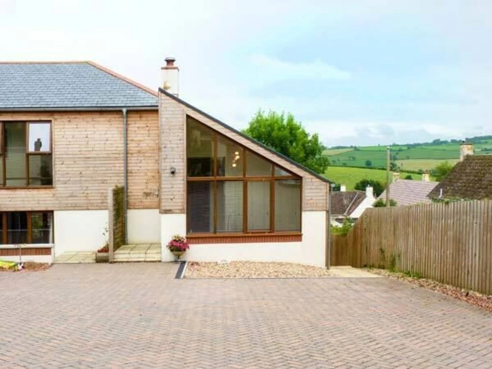 Broad Ash Lodge