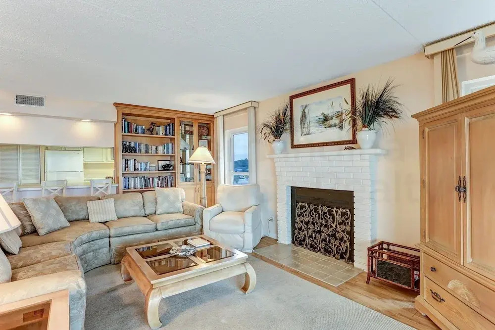 Oceanfront Condo with Spacious Patio and Private Walkway to the Beach