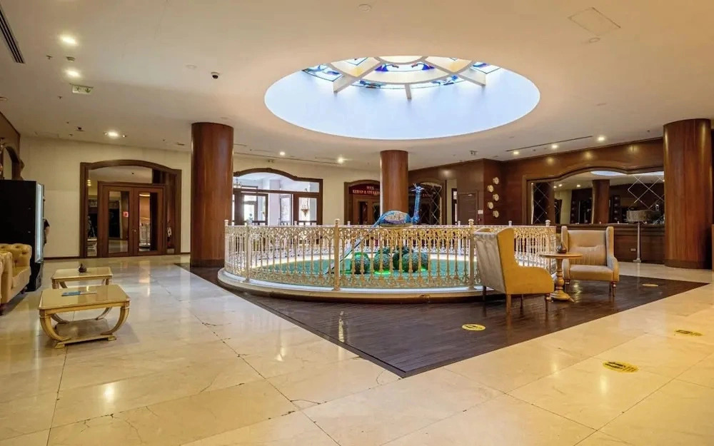 Eli̇t Perla Suit