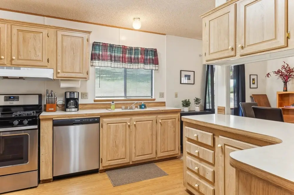 Lincoln Lodge 2 Bedroom Cabin by Yosemite Region Resorts
