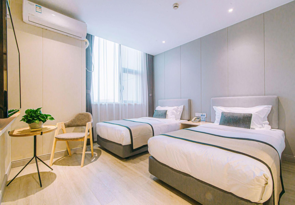 Shanghai JOYFUL YARD Hotel