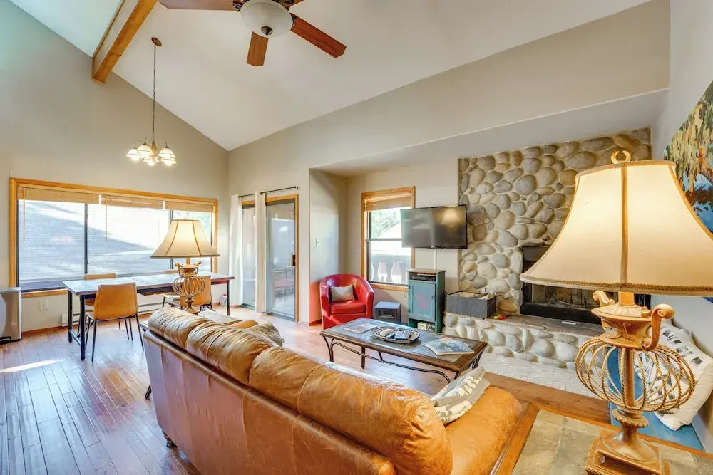 3 Blocks to Angel Fire Resort: Kid-friendly Condo