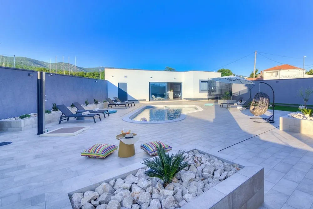 Villa ONE by aneo travel