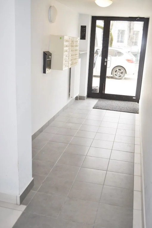 M11 Outstanding Apartment with Balcony