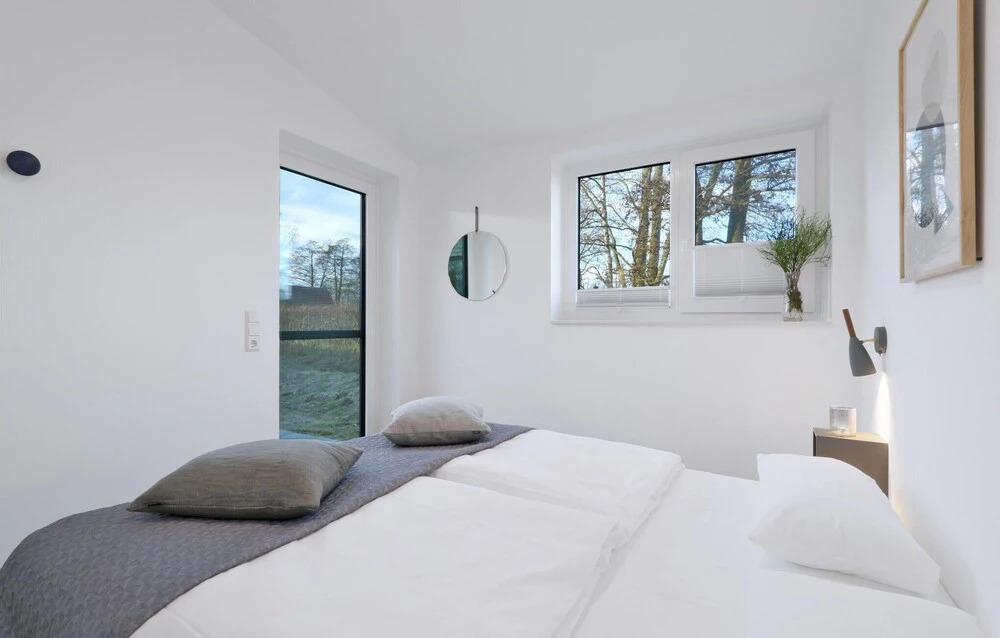 Cozy Home In Lembruchdümmer See