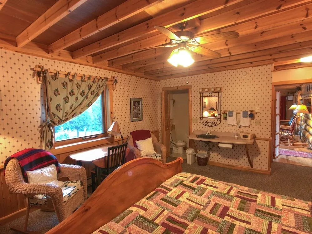 Blue Heron Bed and Breakfast