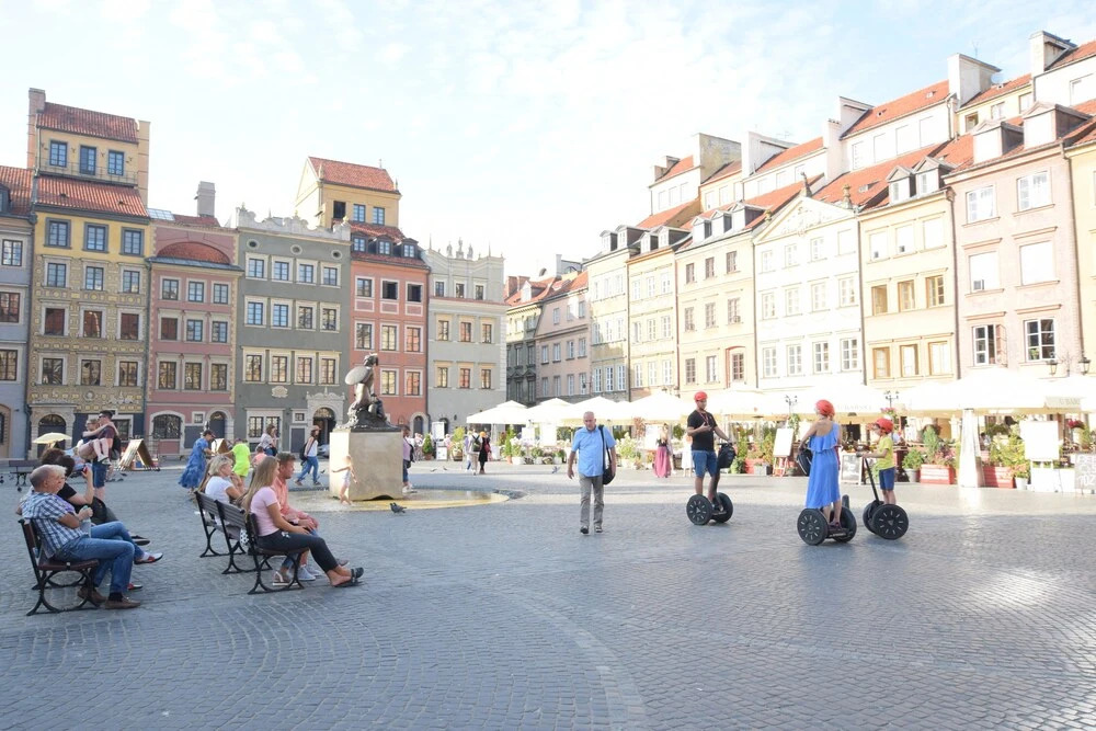 Elegant Apartment Market Square