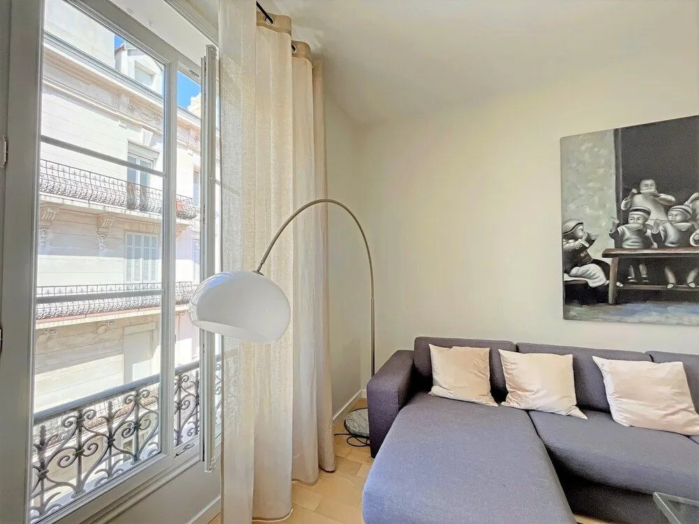 Modern Apartment 20 m from the Sea