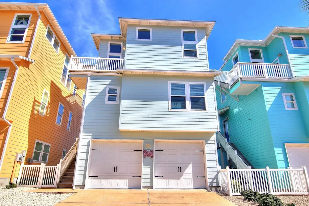 No Shirt, No Shoes, No Problem - 5 Br home