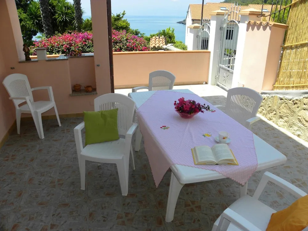 Apartment With 3 Bedrooms in Maratea, With Wonderful sea View, Furnished Balcony and Wifi Near the Beach