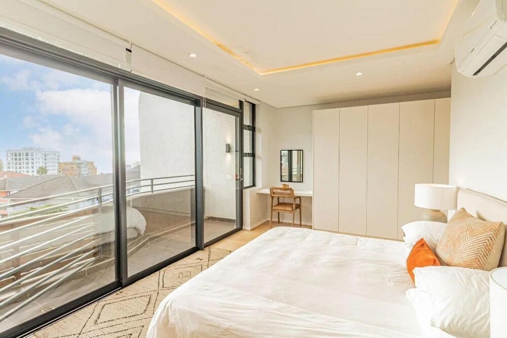 Modern Sea Point Apartment With Rooftop Deck 9 on S