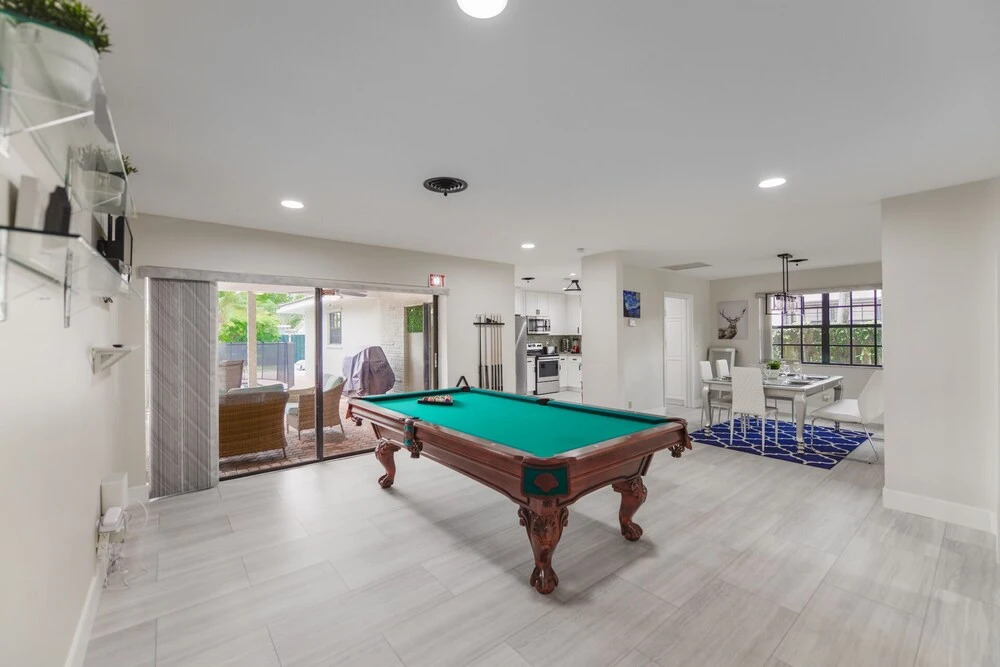 Great 3BR family house. Pool n Billiards