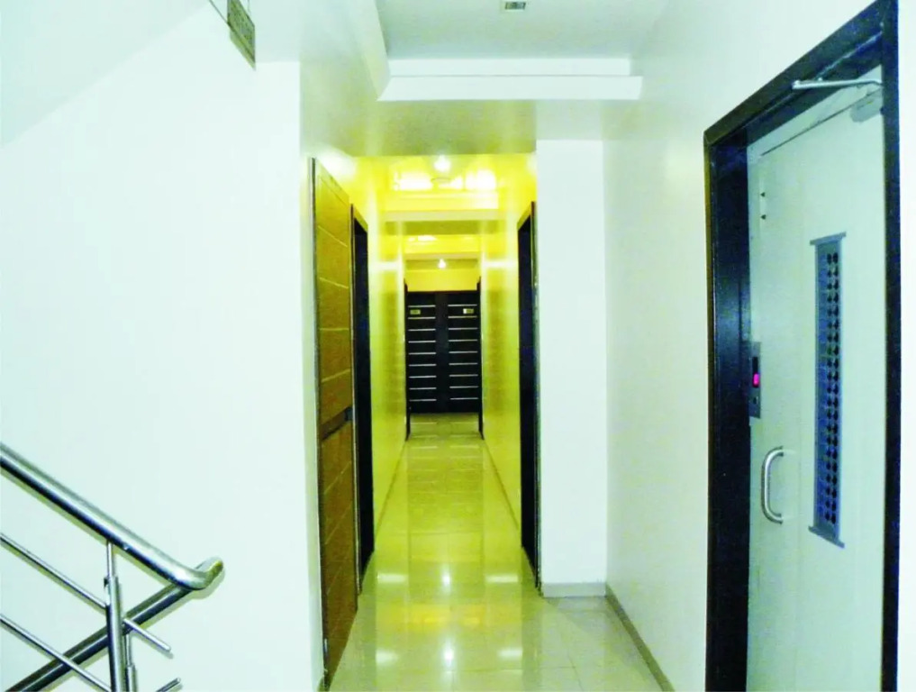 Hotel Shradha Saburi Palace