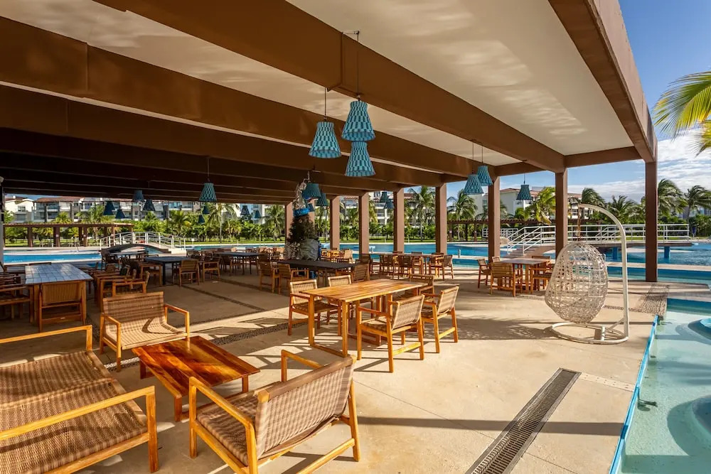 Casa Bali 2 Bedroom Condo by Redawning