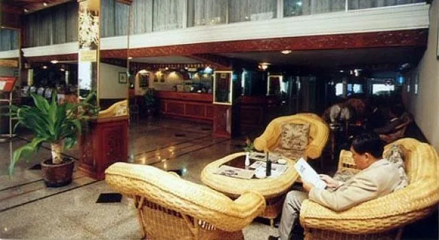Royal Palace Hotel