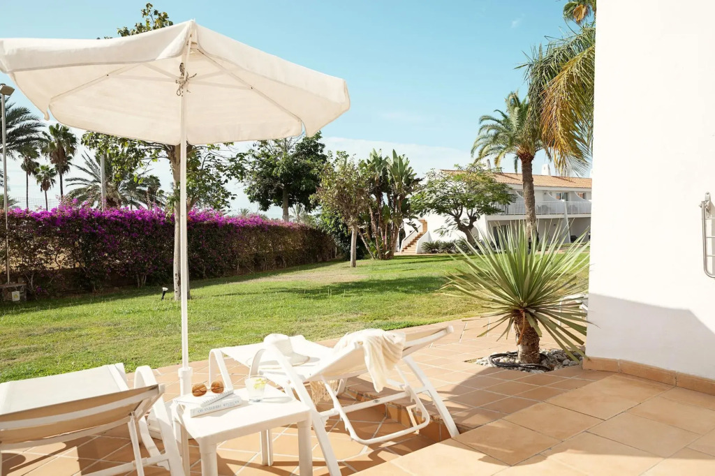 Sunprime Atlantic View Suite & Spa