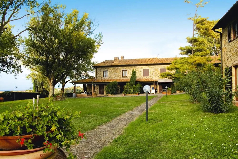 Villa in Montaione With Pool & Olive Oil
