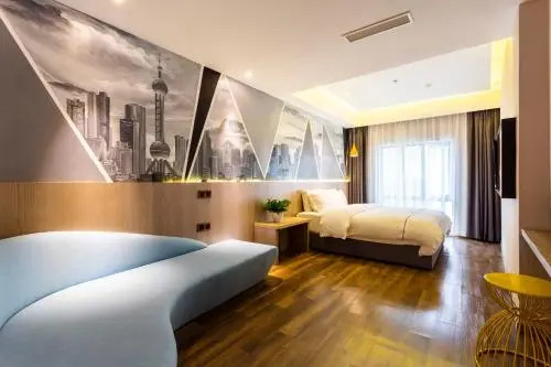 Jinglai Hotel · Curated Shanghai Xujiahui Jiaotong University Branch