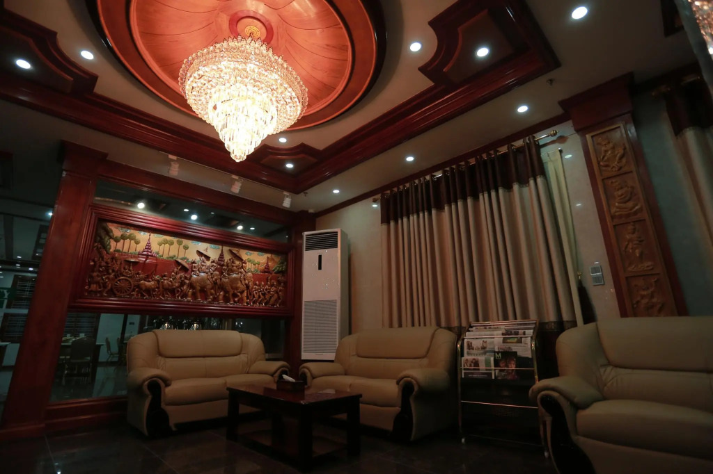 Silver City Hotel