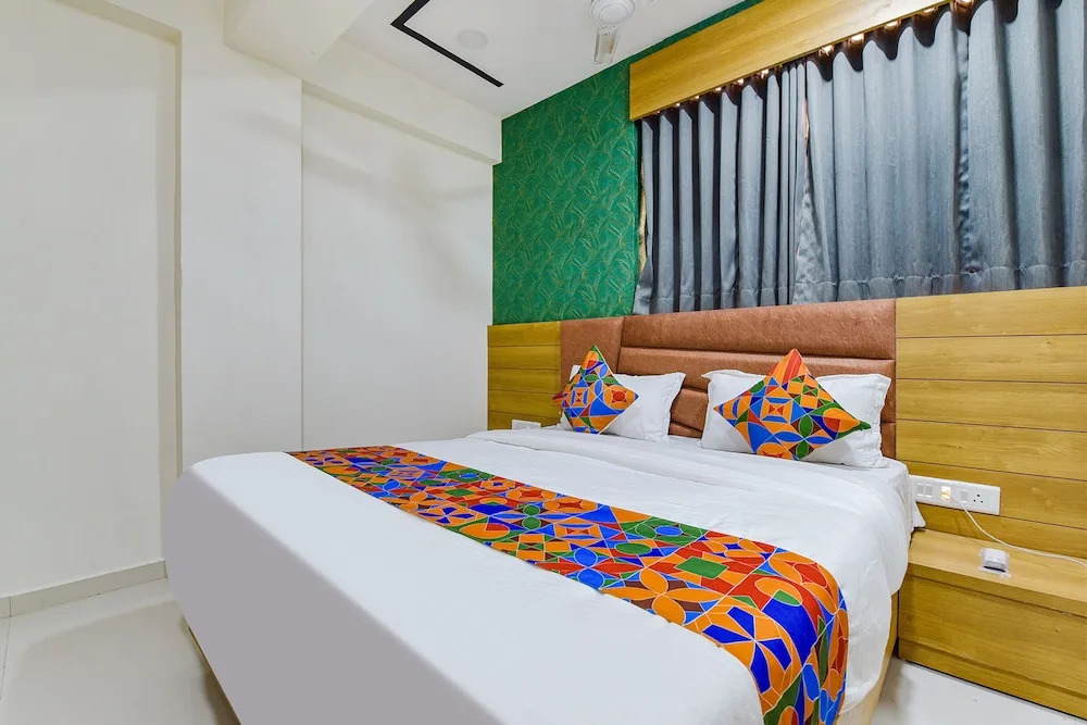 Green Tree Hotel