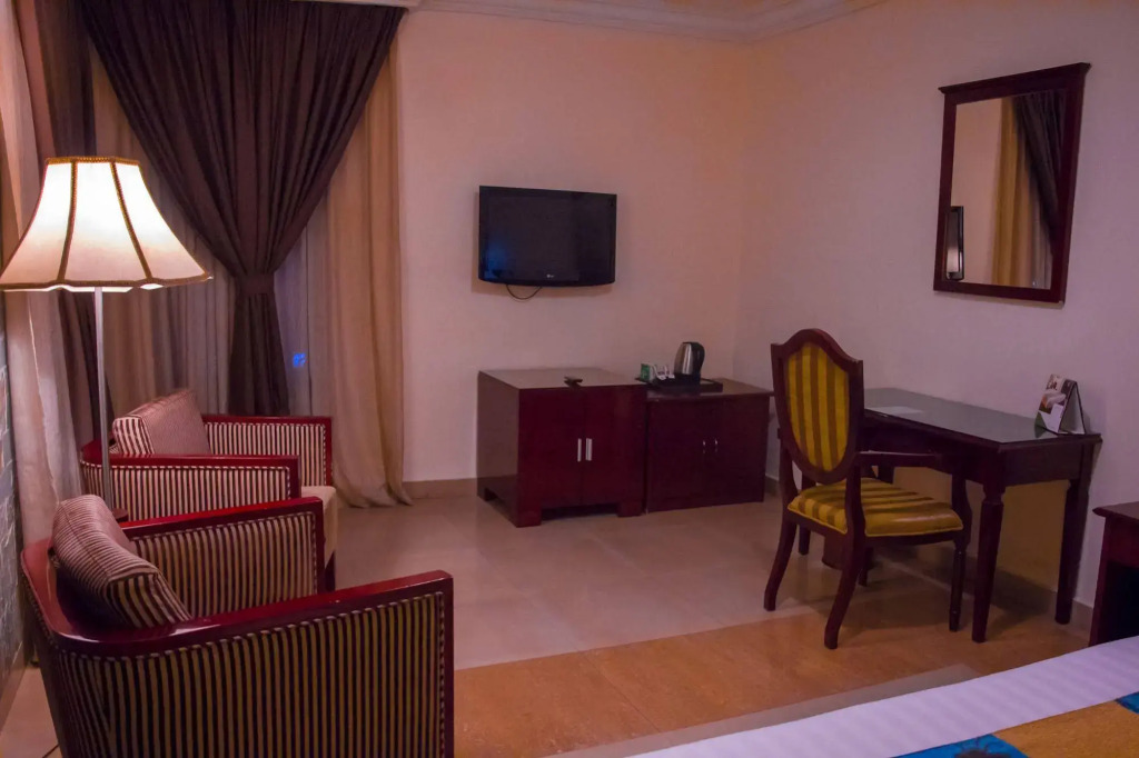 De Renaissance Hotel