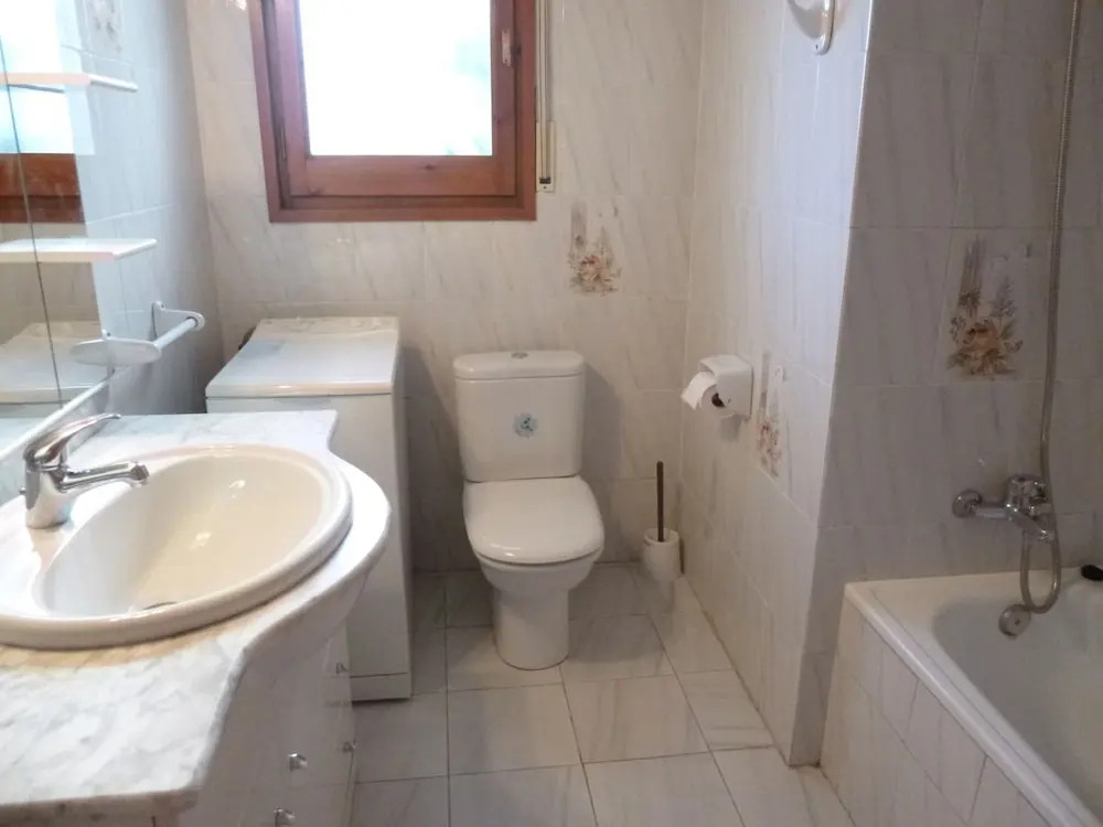 Amazing Villa in Empuriabrava With Swimming Pool