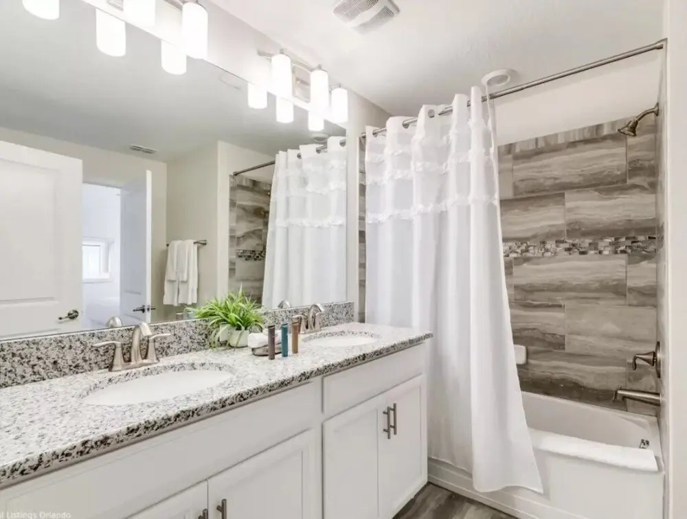 Upscale Champions Gate Townhome - 4 Bed