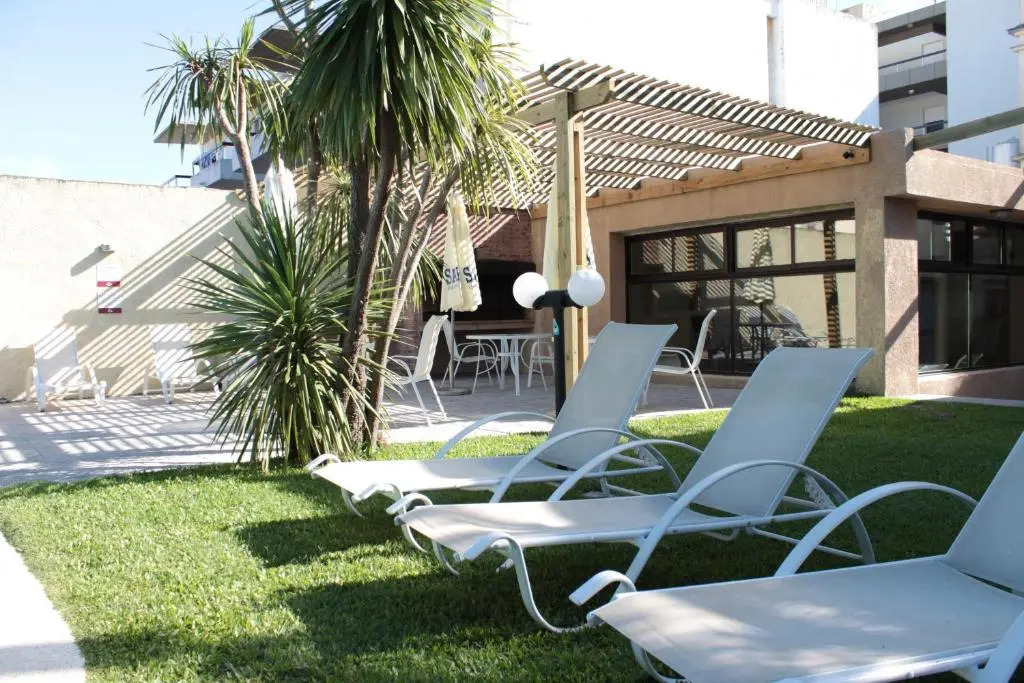 Hotel Genoves