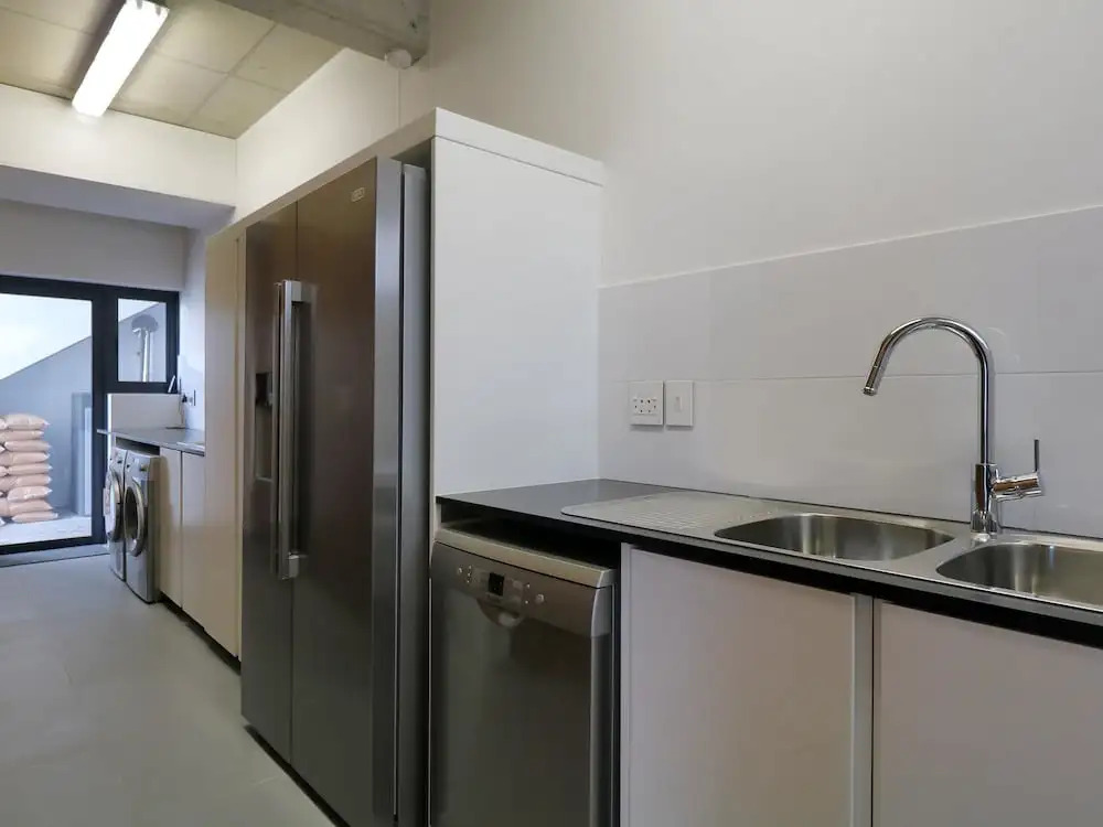 22 Protea - Luxury, Style and Elegance - Sleeps 12 in 6 En-suite Bedrooms