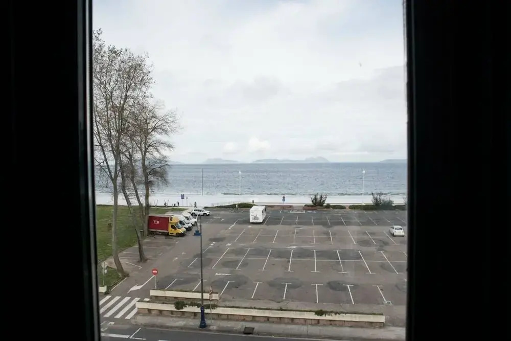 Piso Enfrente A La Playa De Samil 55 2 I