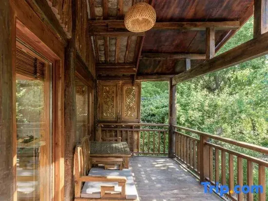 Lijiang ZenTea Garden Ancient Residence Beautiful Homestay