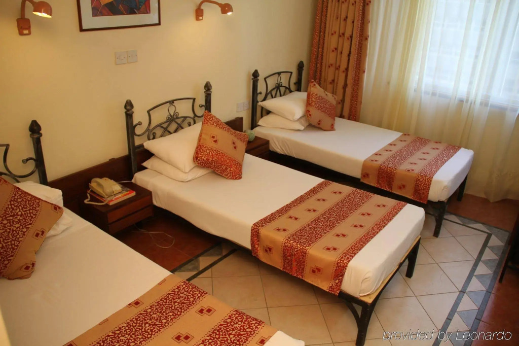 Mayhouse 680 Hotel