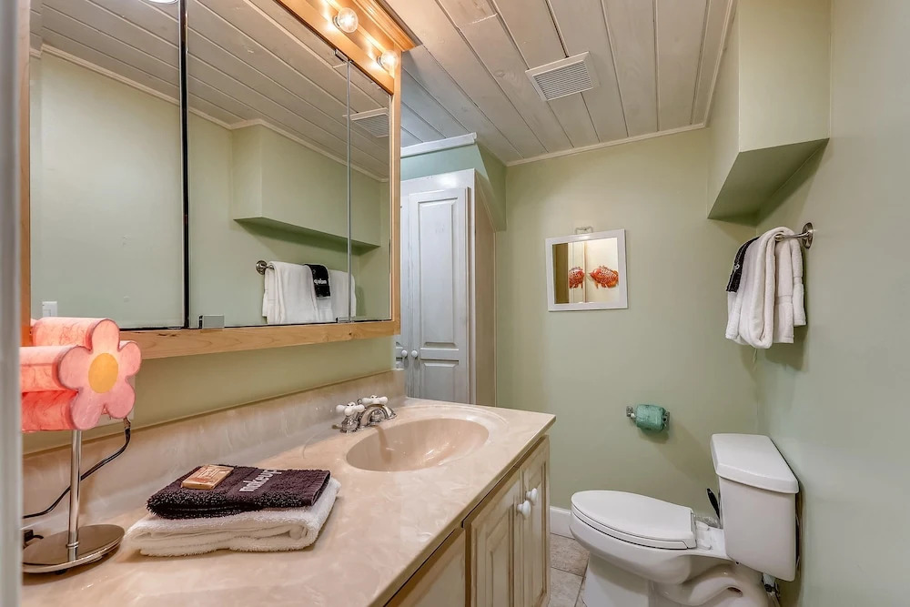 Sandpiper Cove 0012 3 Bedroom Villa by RedAwning