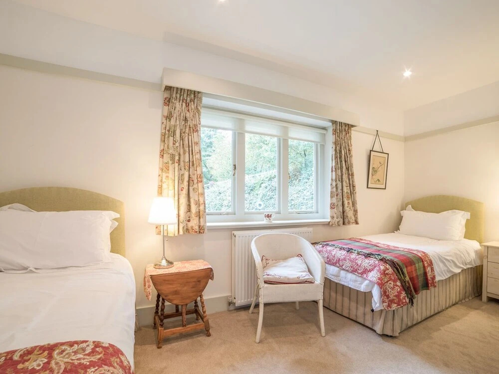 Hunters Lodge
